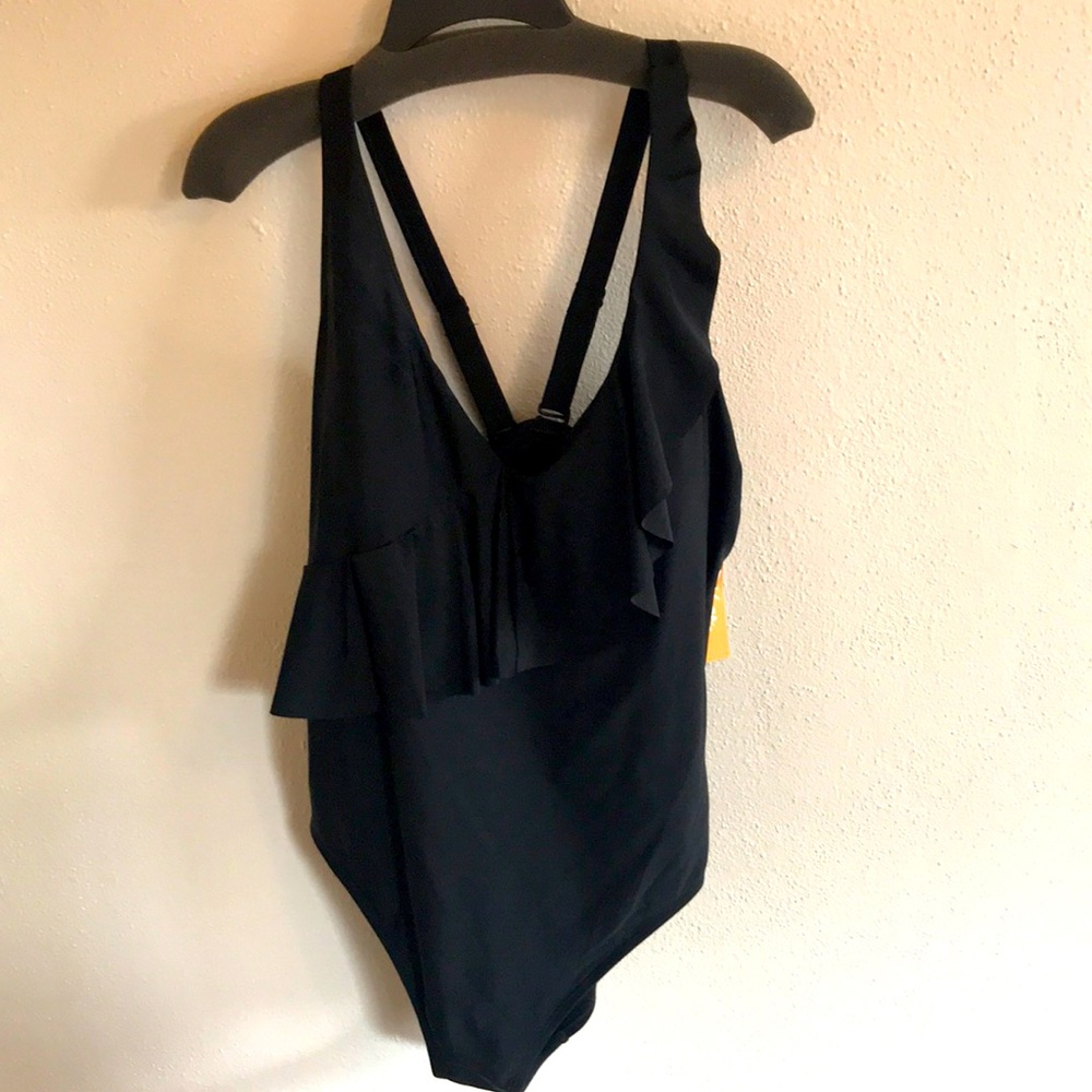 40) Kona Sol NWT 🌊SWIMSUIT. Gorgeous!!!